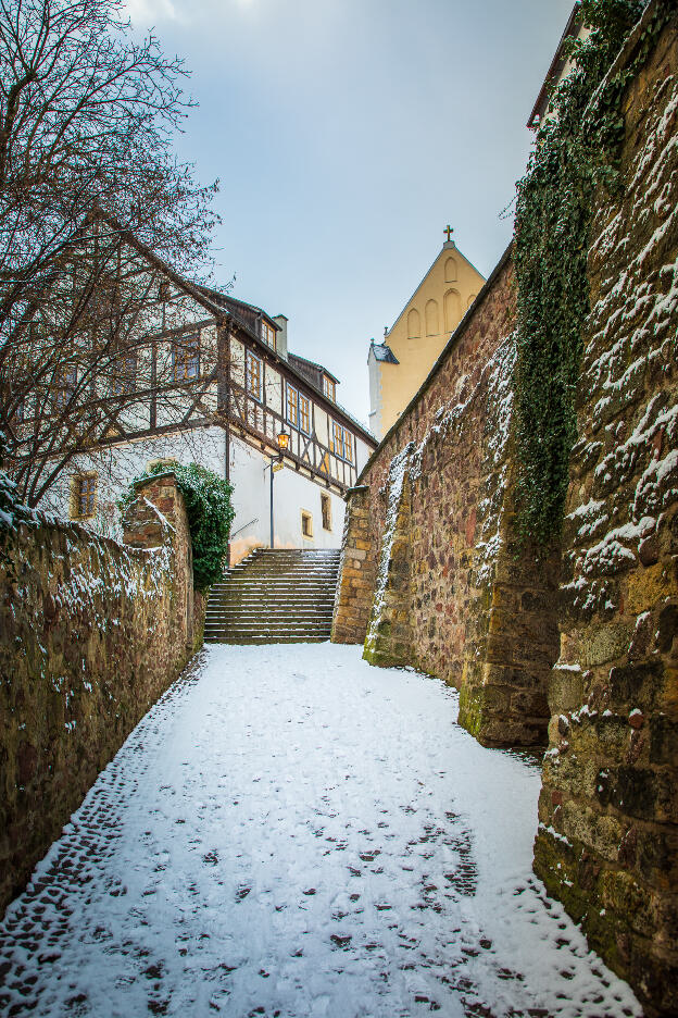 Alte Gasse im Winter in Meißen Altstadt