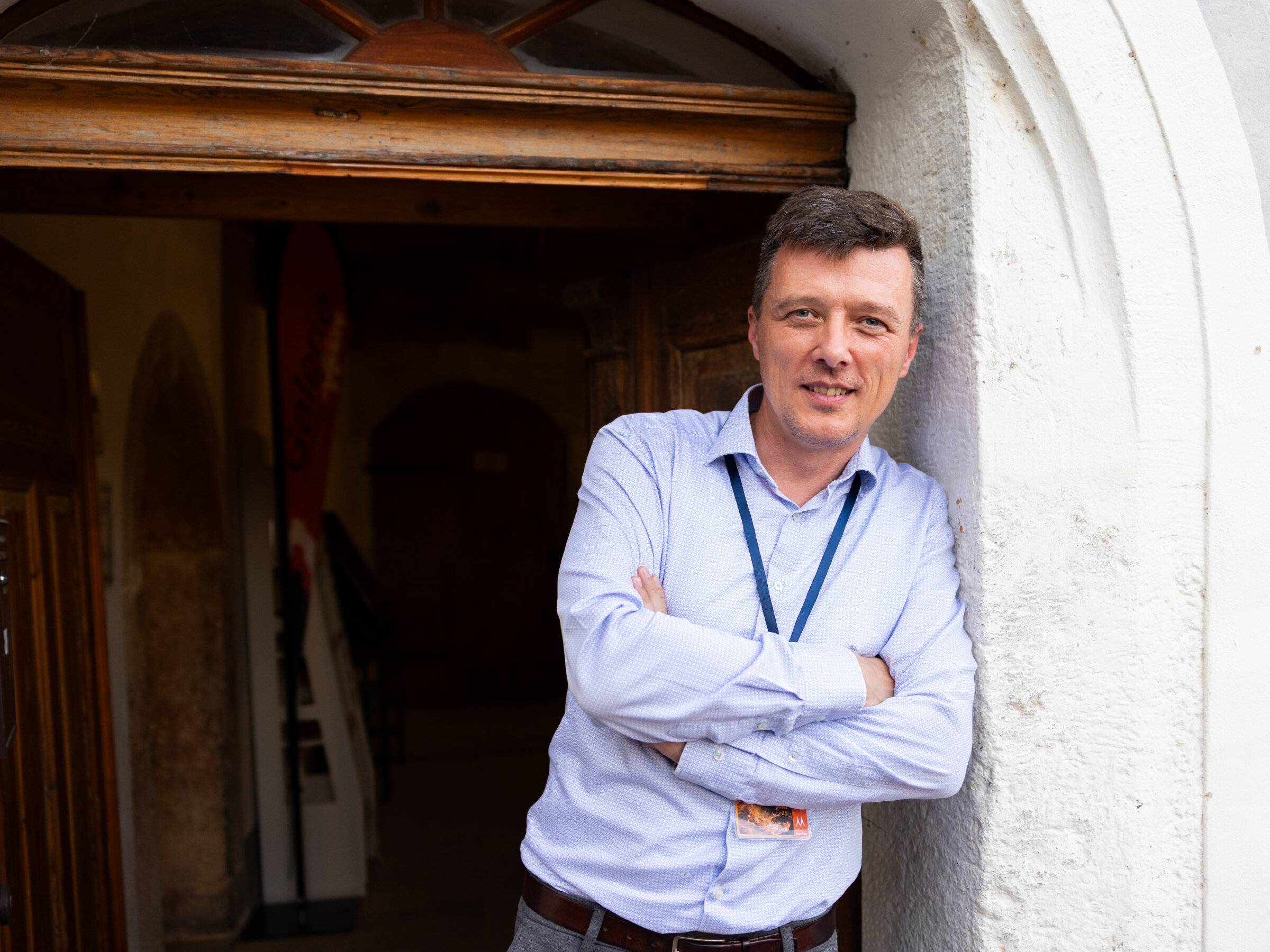 Vor dem Prälatenhaus