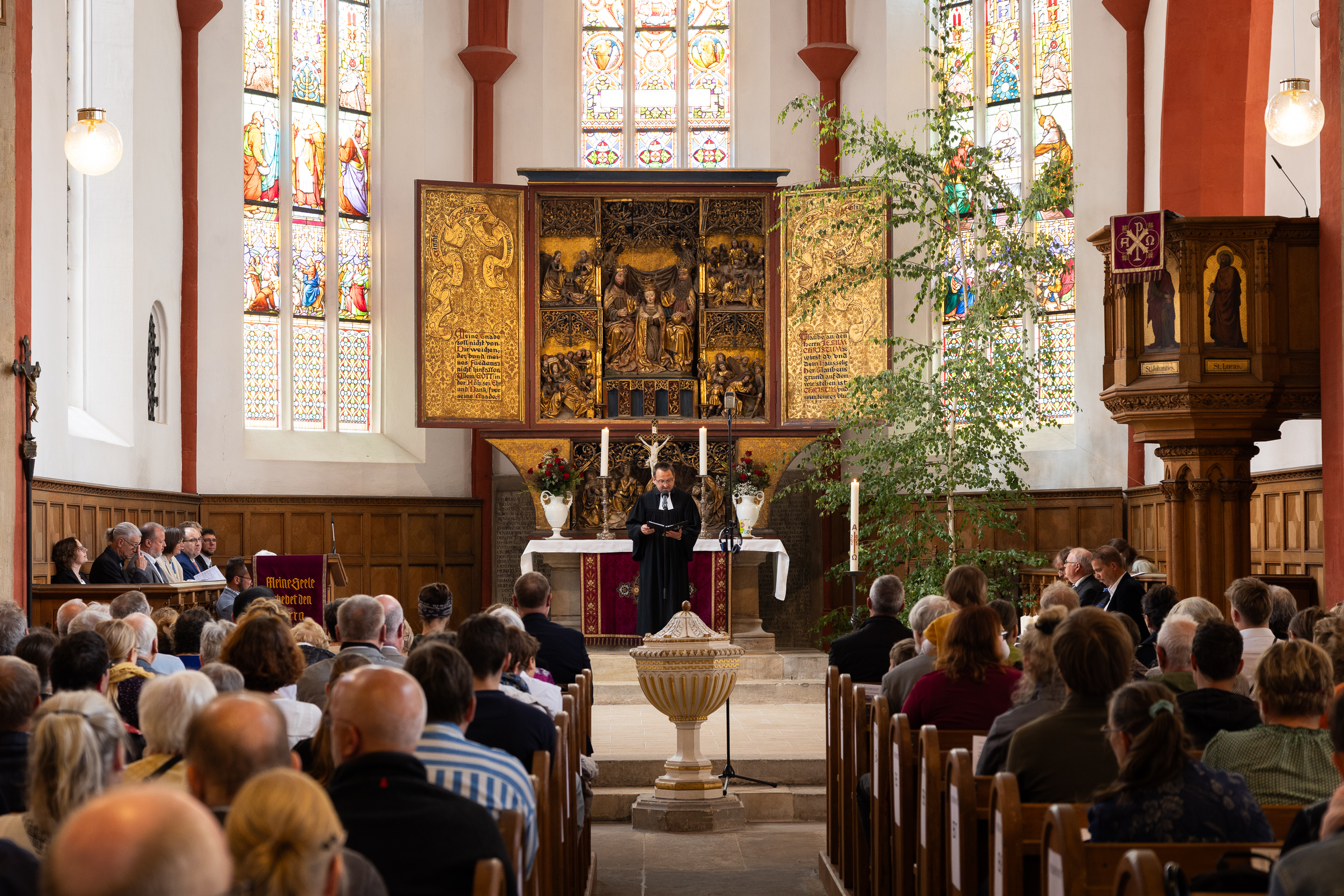 Feierliche Weihe der neuen Porzellanorgel in der Frauenkirche Me